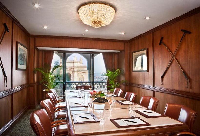 בית מלון כפרי The Taj Mahal Tower Mumbai