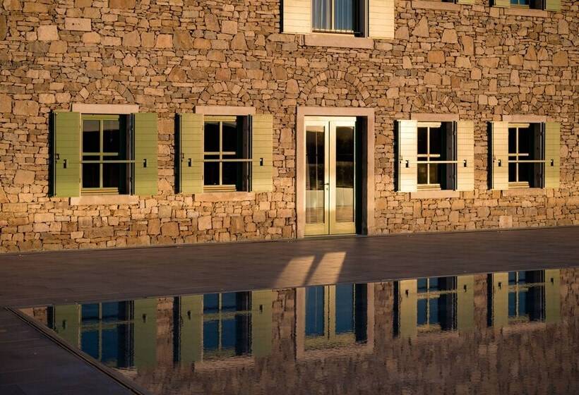 Winery & Design Hotel Roxanich