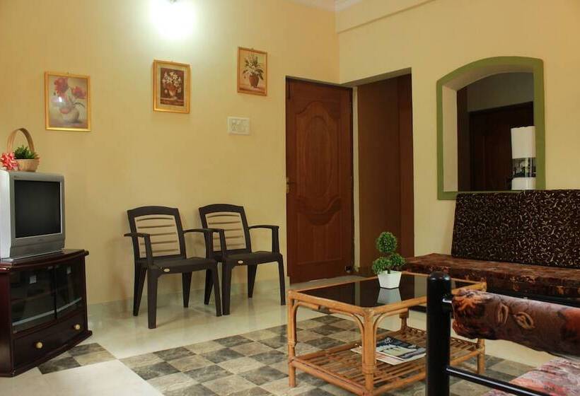 Pensjonat Oyo Home 9358 Designer 1bhk