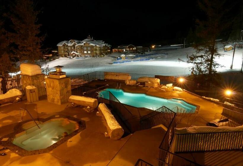 אתר נופש Snow Creek Lodge By Fernie Lodging Co