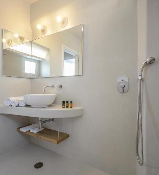 Antony Suites