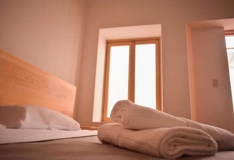 هتل Casa Santo Tomas