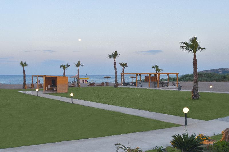 هتل Evita Bay