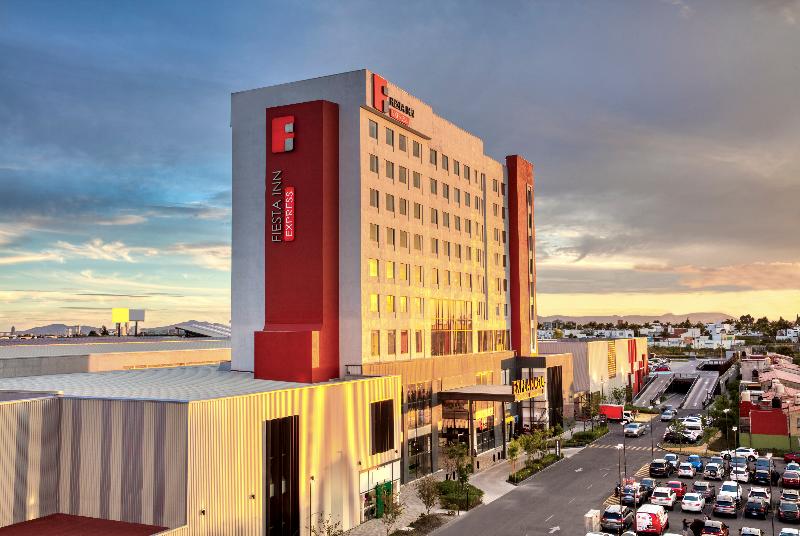 هتل Fiesta Inn Express Puebla Explanada