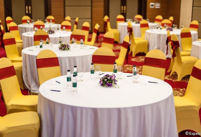 ホテル Muong Thanh Luxury Quang Ninh