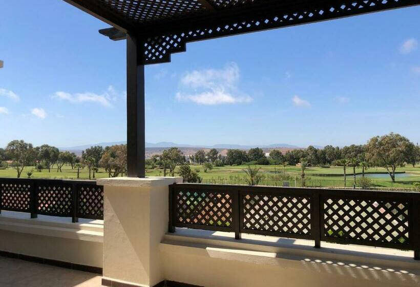 Отель Oasis Saidia Palace & Blue Pearl