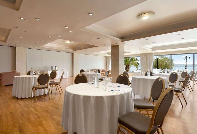 هتل Ramada Loutraki Poseidon Resort