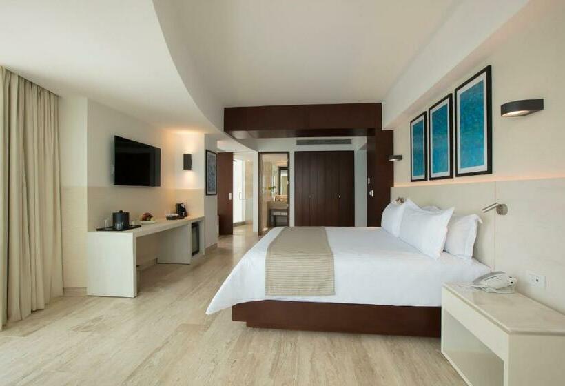 リゾートホテル Altitude at Krystal Grand Cancun - All Inclusive