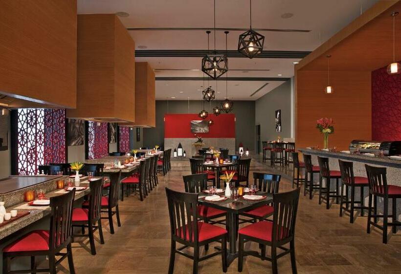 리조트 Altitude at Krystal Grand Cancun - All Inclusive