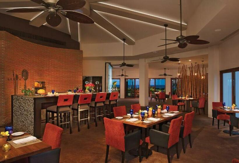 リゾートホテル Altitude at Krystal Grand Cancun - All Inclusive