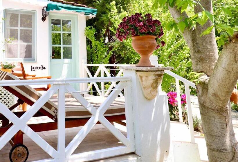 تختخواب و صبحانه Kemerbag 29   Adults Only