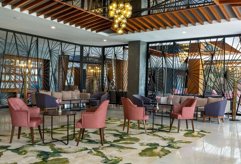 Greenwood Suites Resort