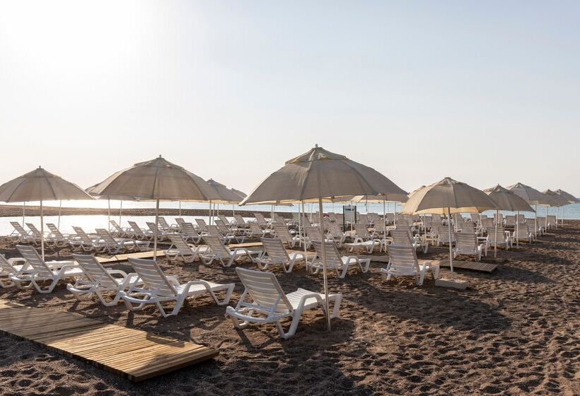 Greenwood Suites Resort