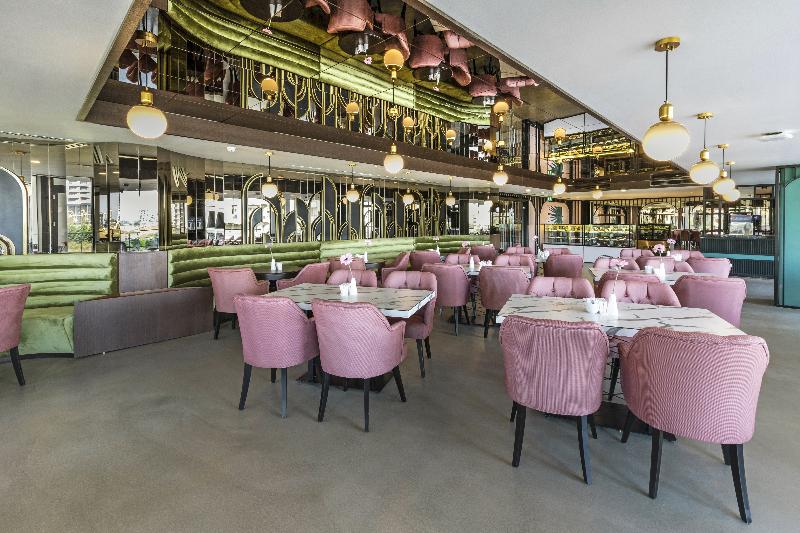 Greenwood Suites Resort