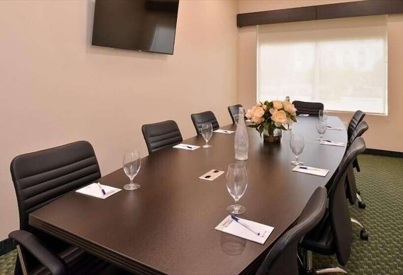 호텔 Candlewood Suites   Austin Airport, An Ihg