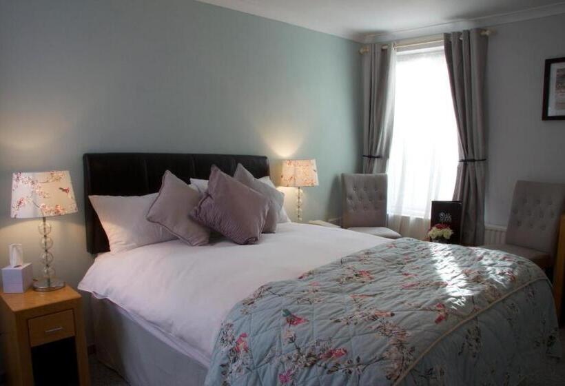 旅馆 The Oak House