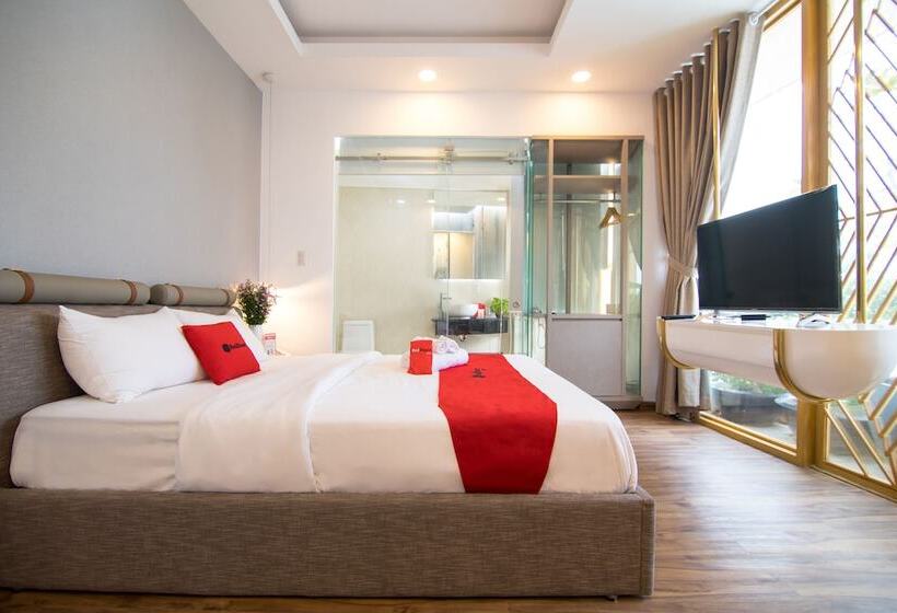 هتل Reddoorz Plus Near Saigon Train Station