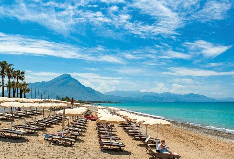 هتل Mangia S Himera Resort