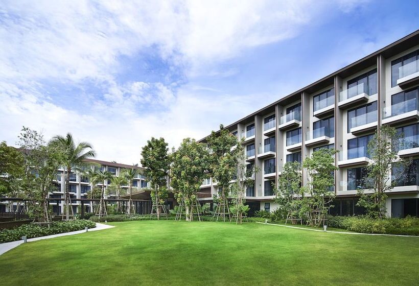 בית מלון כפרי Ozo Phuket