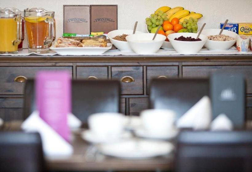 פנסיון Maranatha House