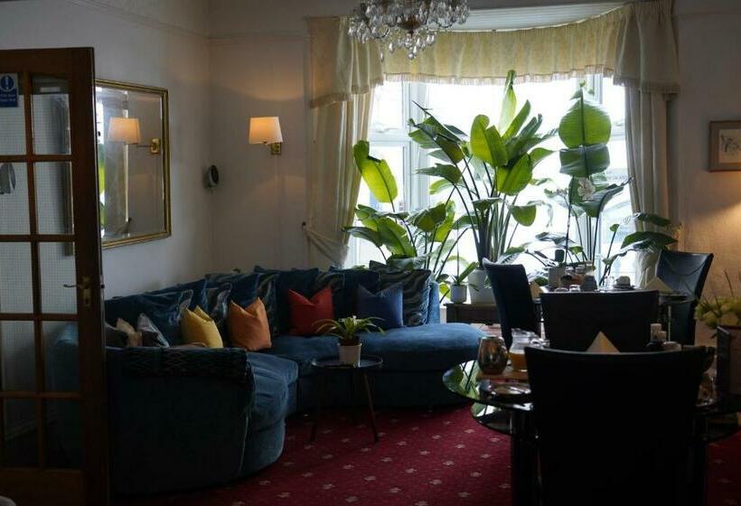 פנסיון Marlborough Guest House B & B
