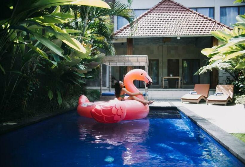 리조트 Freddies Villas Ubud Bali