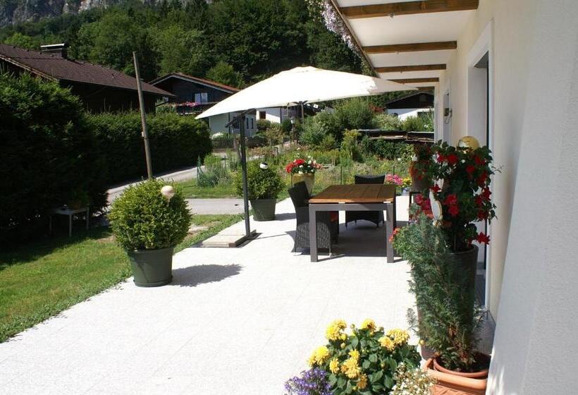 مبيت وإفطار Pension Bergfried