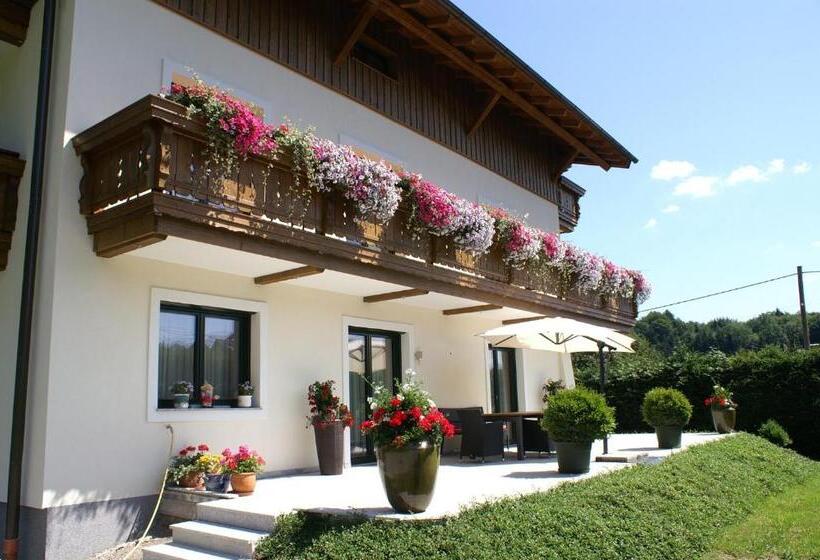 مبيت وإفطار Pension Bergfried