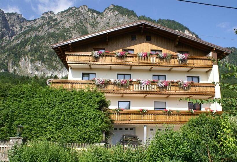 مبيت وإفطار Pension Bergfried