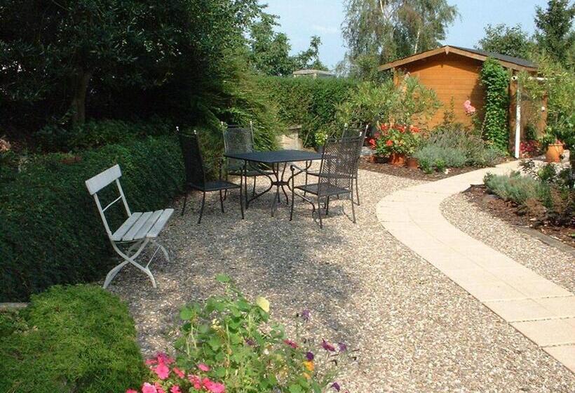 Пансион Gästehaus Weingut Loersch