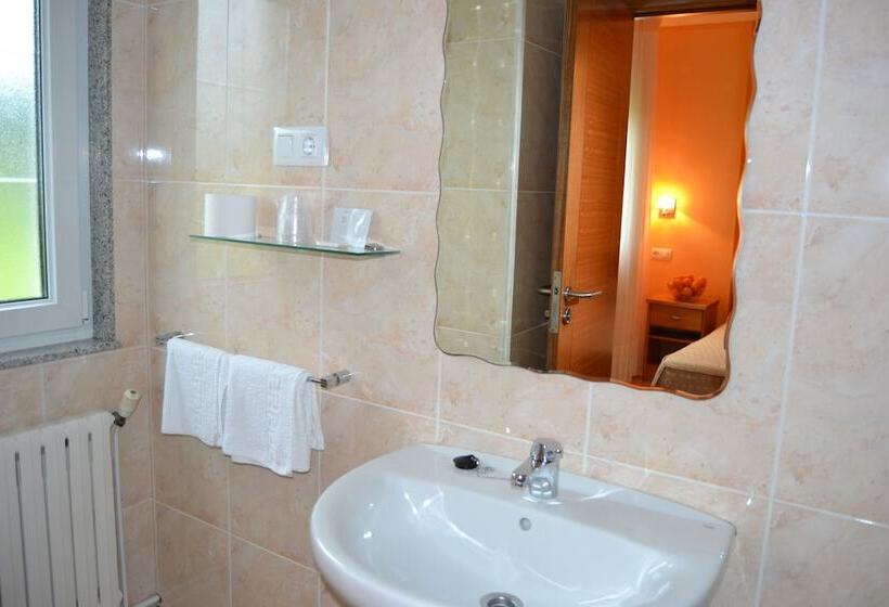 پانسیون Hostal Pereiriña