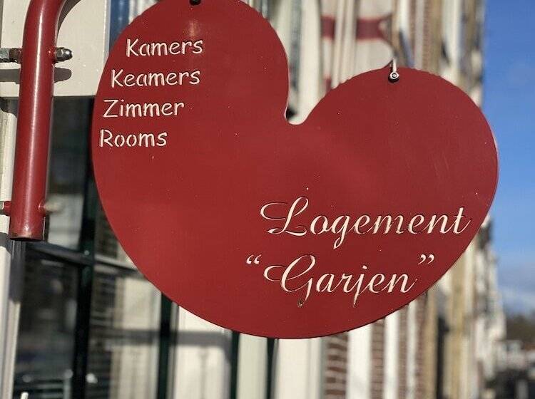 ペンション Logement Garjen