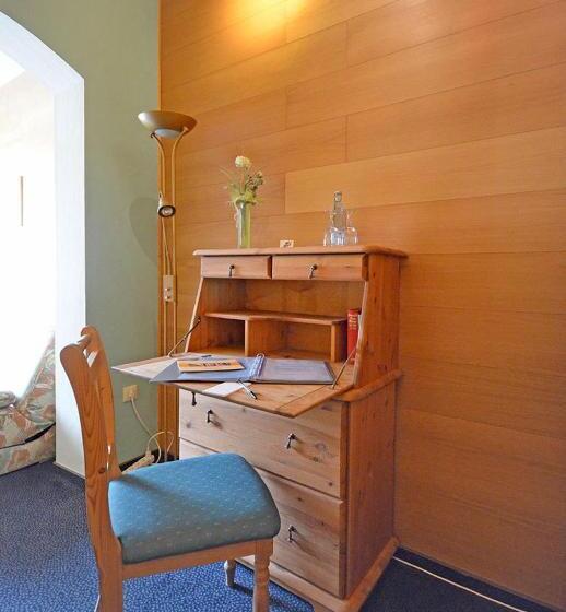 ペンション Mosel Landhaus Hotel Oster