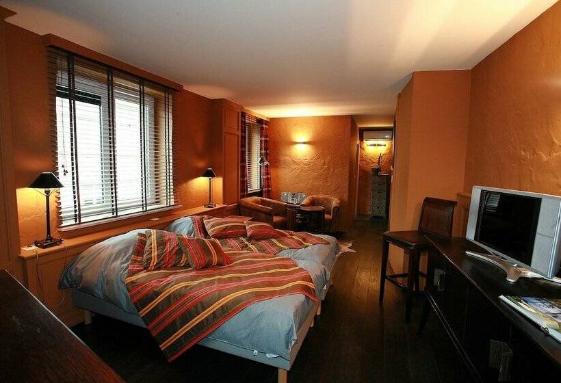 פנסיון Residentie De Laurier