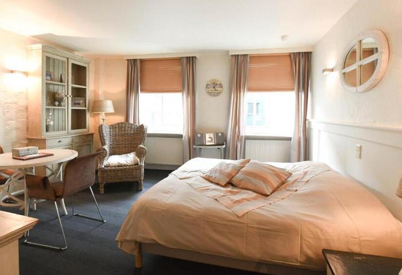 פנסיון Residentie De Laurier