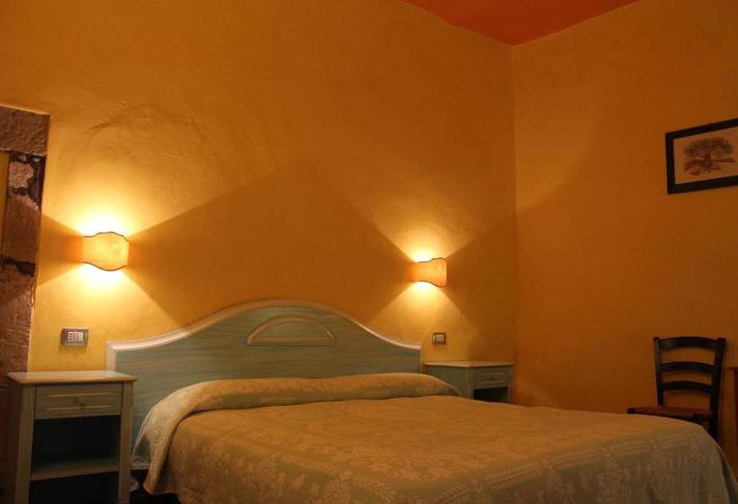بنسيون Sa Balza Guest House