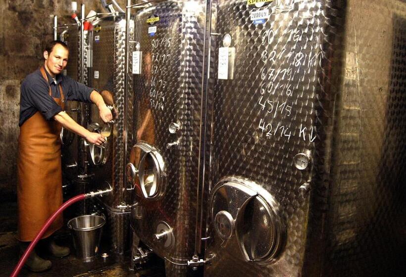 펜션 Weingut Clemens