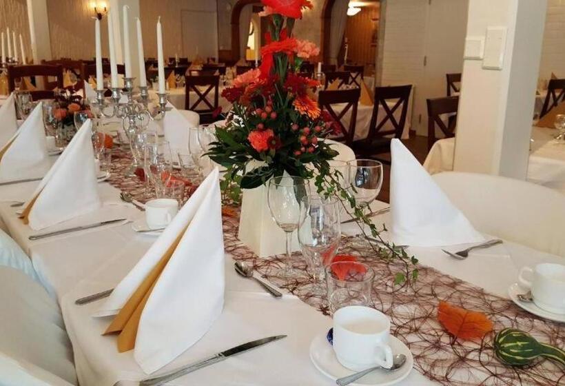 هاستل Fritza   Tidigare Hotel Fritzatorpet