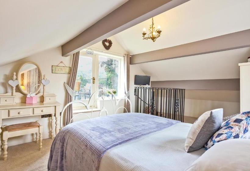 Общежитие Heidi's Grasmere Lodge