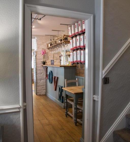 Общежитие Heidi's Grasmere Lodge