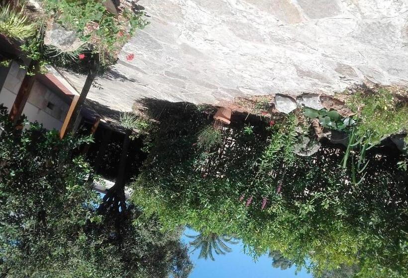 هتل Agriturismo Le Vedute