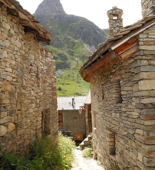 بنسيون Chalet Colinn