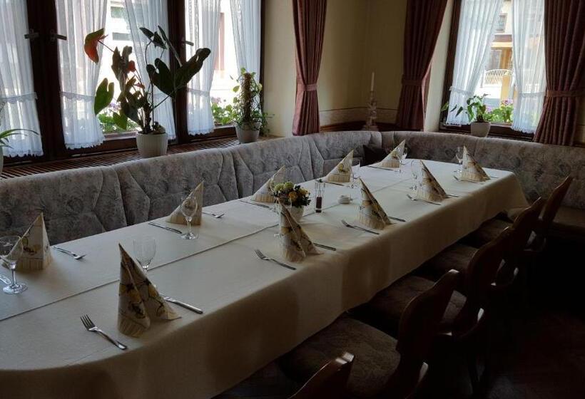 膳宿费 Gasthaus Zum Hirschen