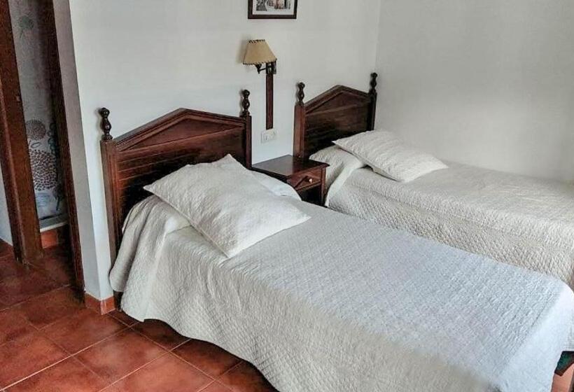 بنسيون Hostal El Cascapeñas De La Alpujarra