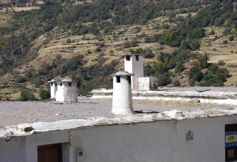 بنسيون Hostal El Cascapeñas De La Alpujarra