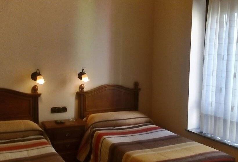 پانسیون Hostal Granada