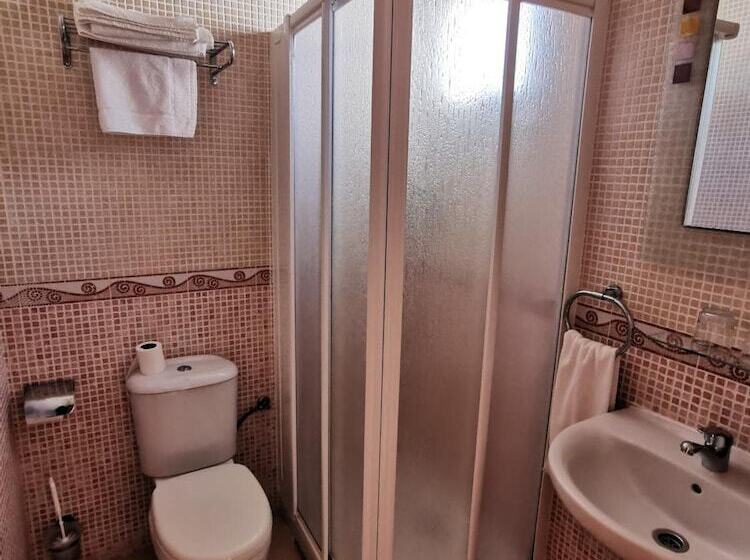 ペンション Hostal Talavera