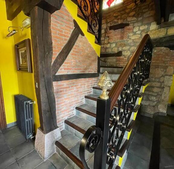 פנסיון Posada La Llosa De Viveda   Adults Only