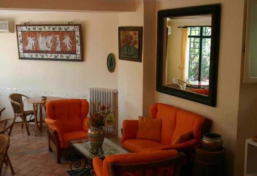 پانسیون Villa Gaia
