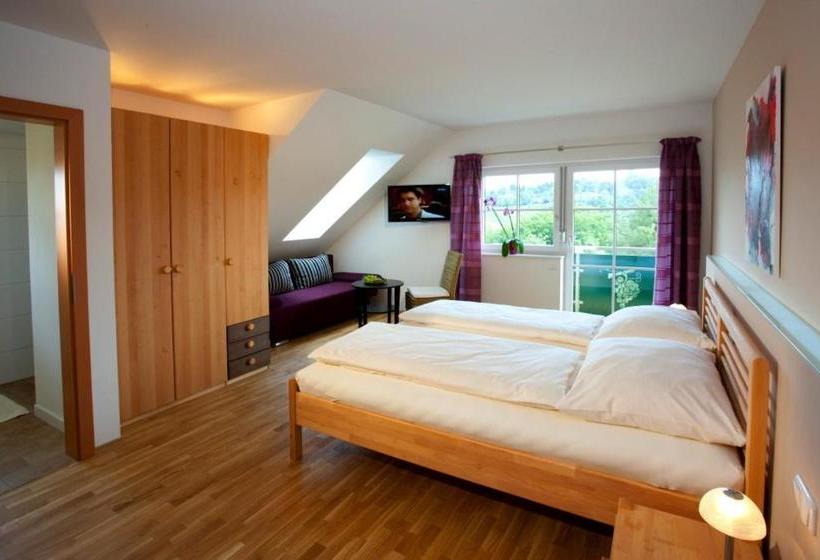 پانسیون Weingut Winzerzimmer Toso